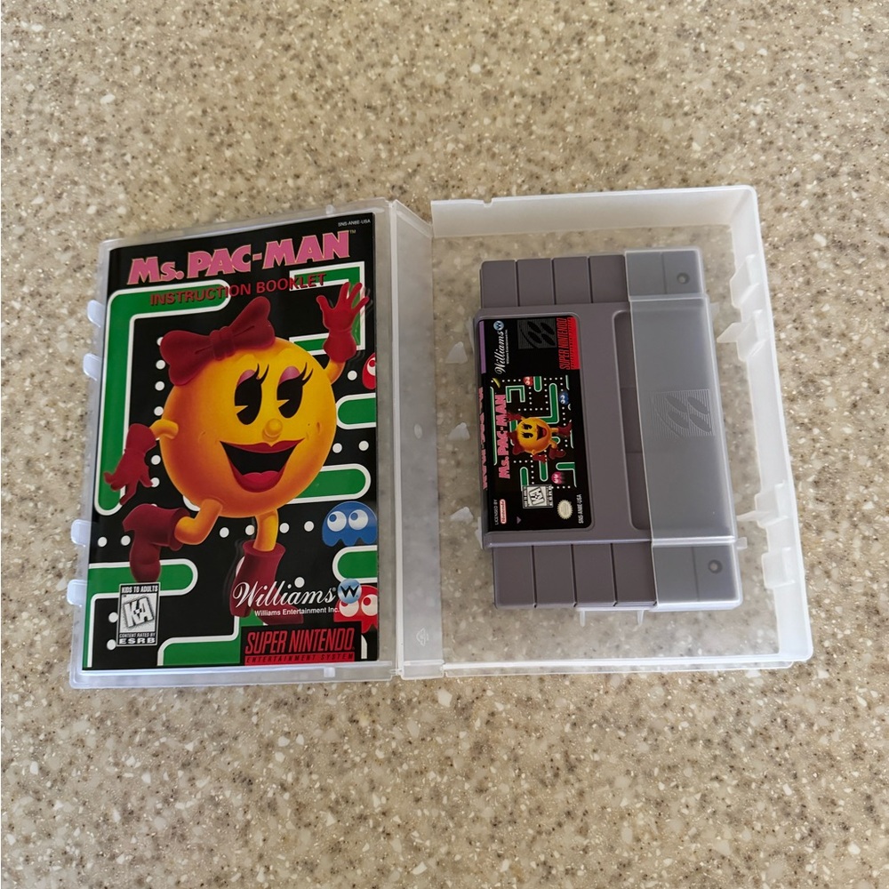 Ms. PAC-MAN - Super Nintendo (SNES)